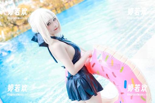 在圣路易斯，Kitkat Cosplay的免费照片让你惊艳到不行！